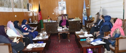 حسينې ساپۍ په پرتمين ډول د ښځې د نړيوالې ورځې پر نمانځنې ټينګار وکړ